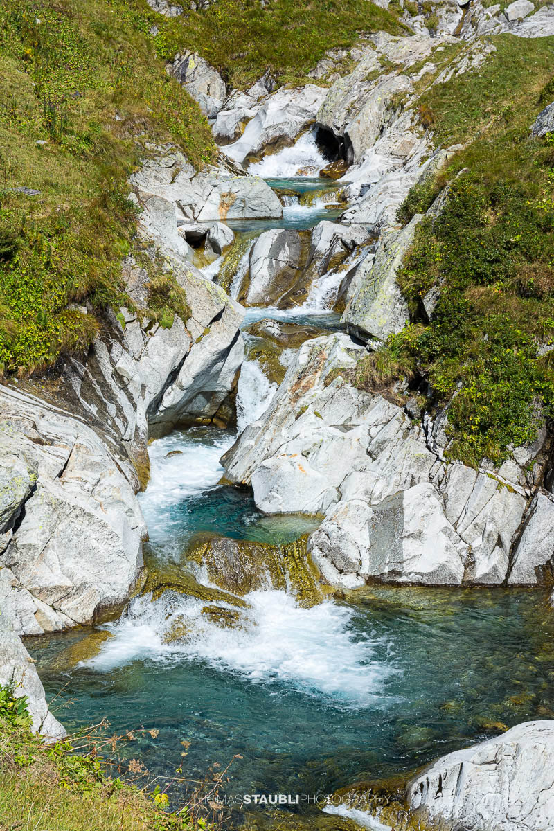 klares Wasser der Brenno della Greina im oberen Bleniotal