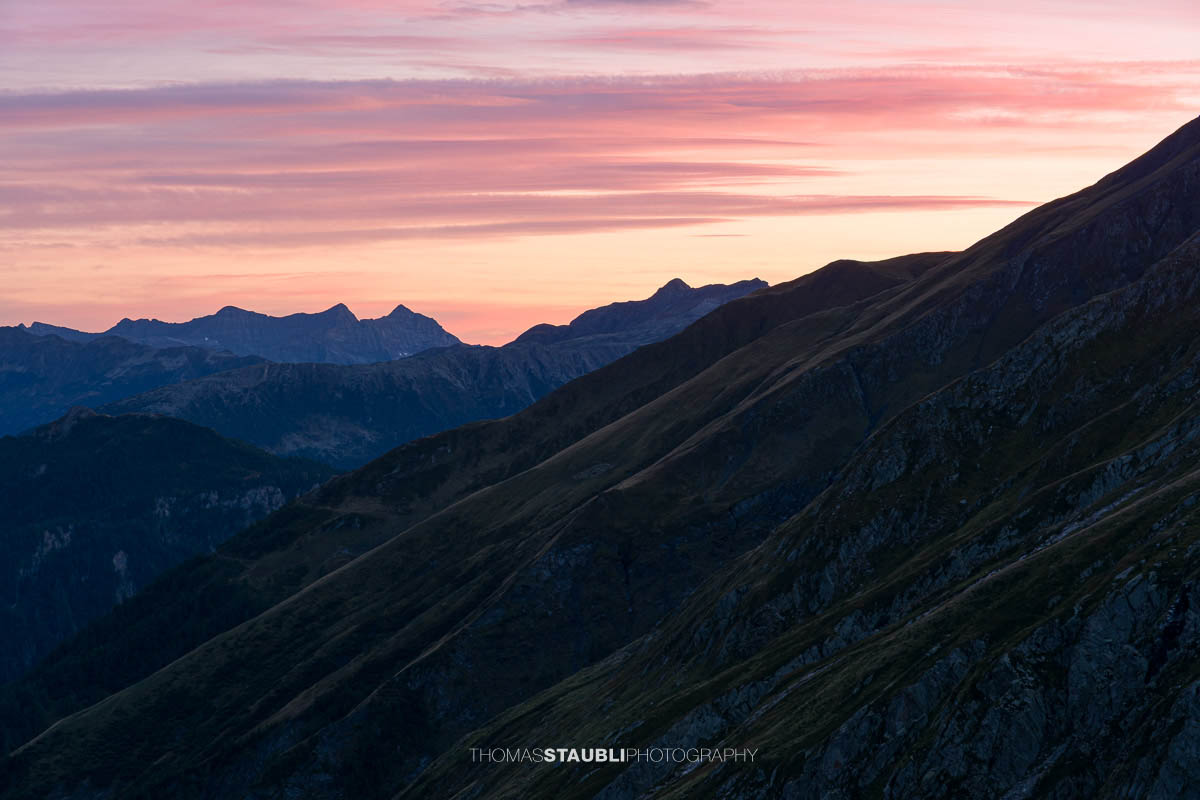 Abendrot über dem Bleniotal