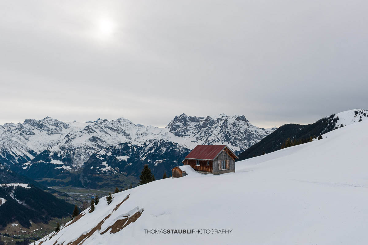 Abenddämmerung über dem Reusstal