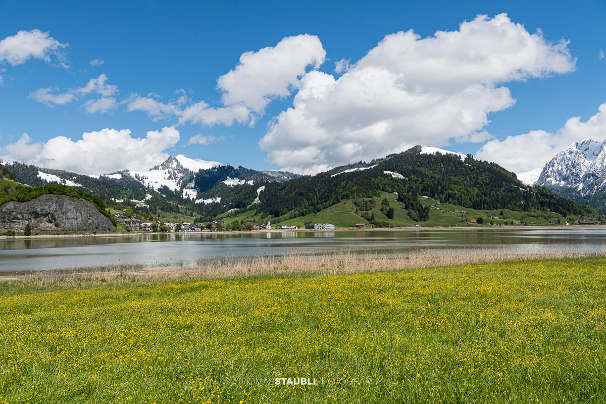 Sihlsee mit Blick zum Chli Aubrig und Stockrai