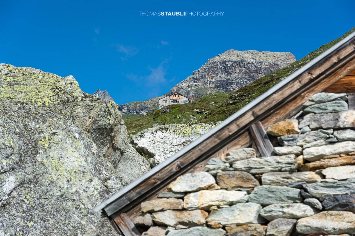Blick zur Windgällenhütte im Maderanertal