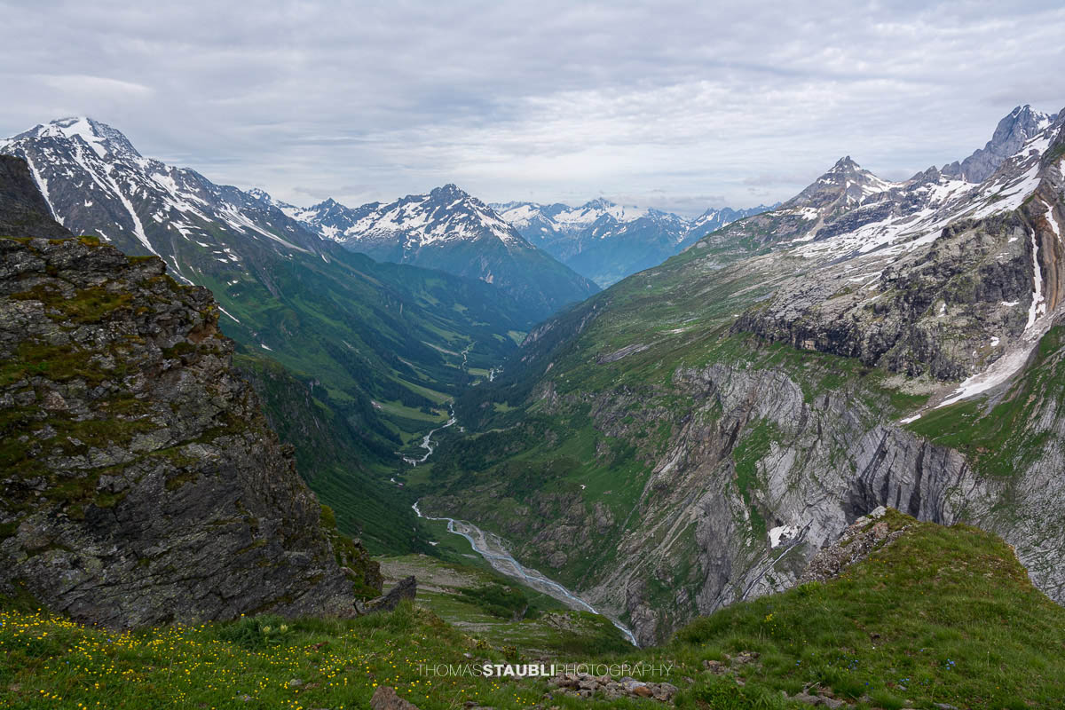 Blick von der Hüfihütte ins Maderanertal
