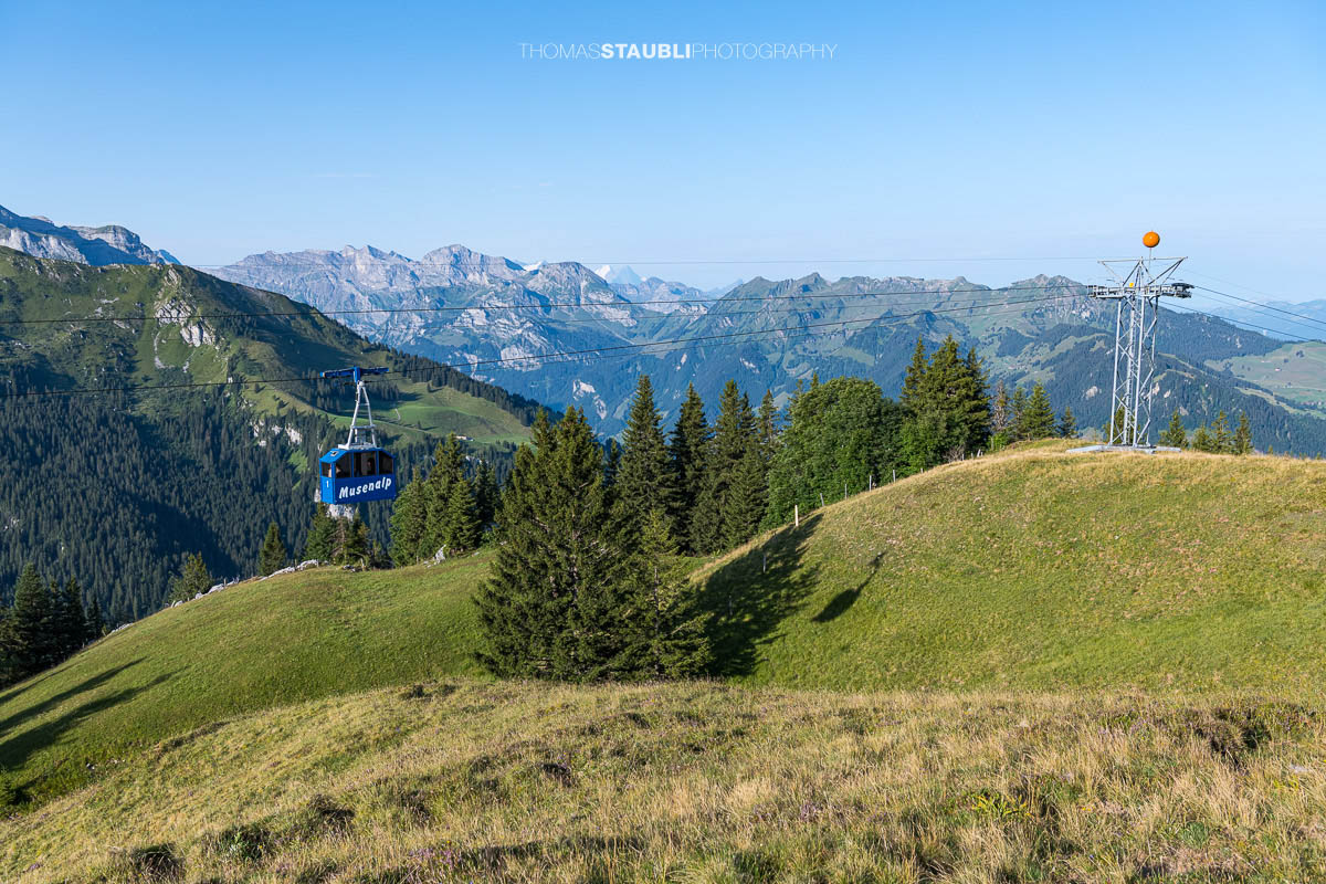 Blick zur Musenalpbahn, im Hintergrund das Engelbergertal
