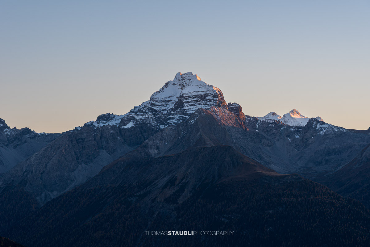 Piz Ela im herbstliche Abendlicht